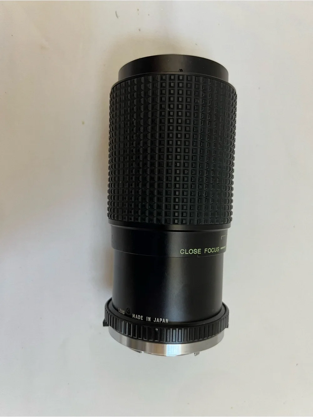 Olympus OM-2N 35mm Film Camera with 80-200mm Tokina Lens BATTERY TESTED NOT FILM